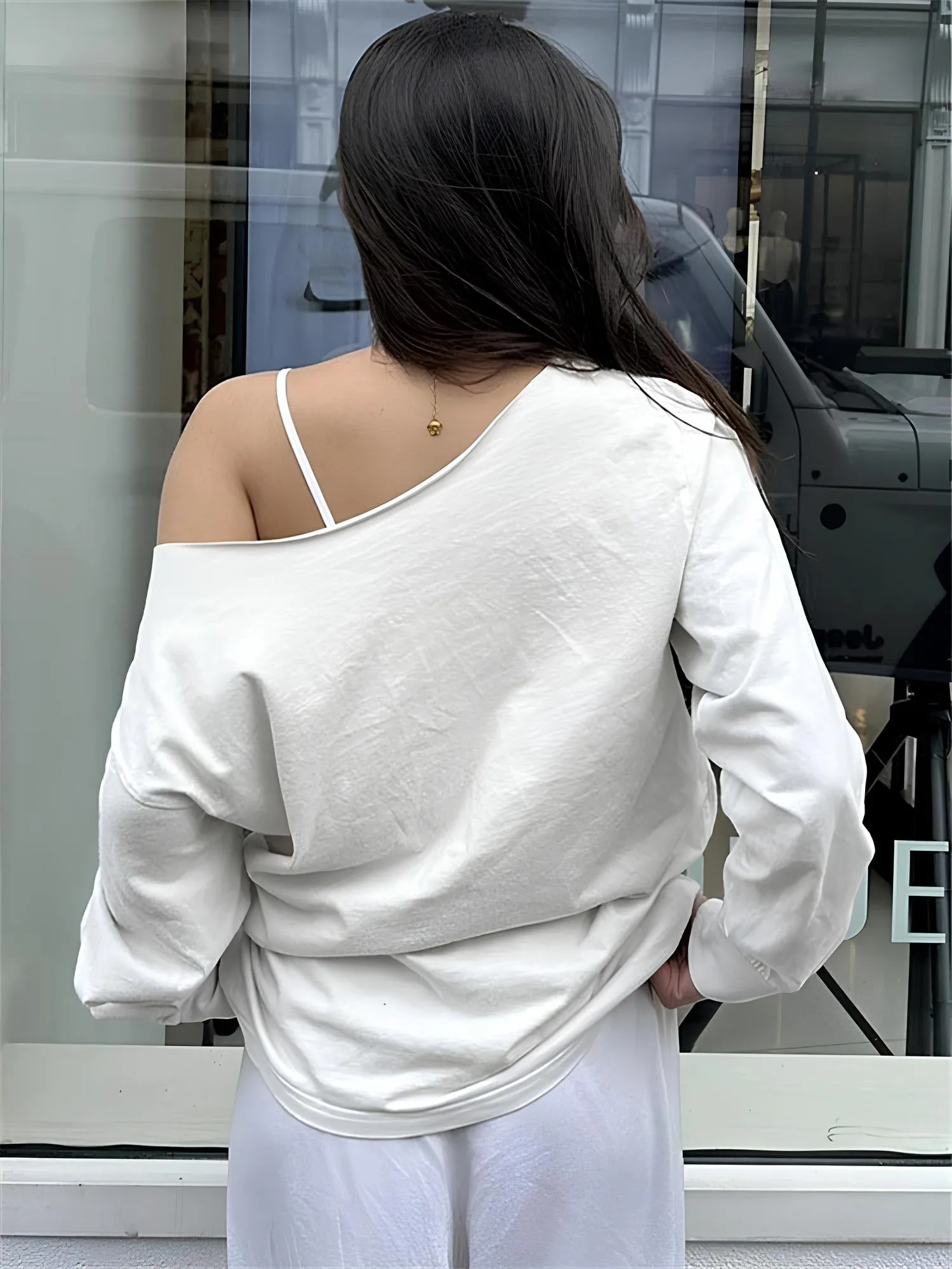 One-Shoulder Loose Casual Sweatshirt – Effortless Streetwear Staple