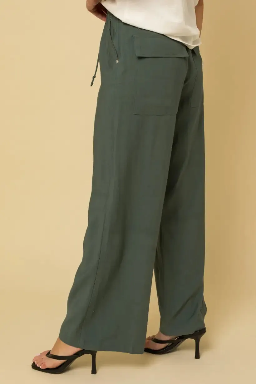 POCKETS DETAIL WIDE LEG TRACK PANTS