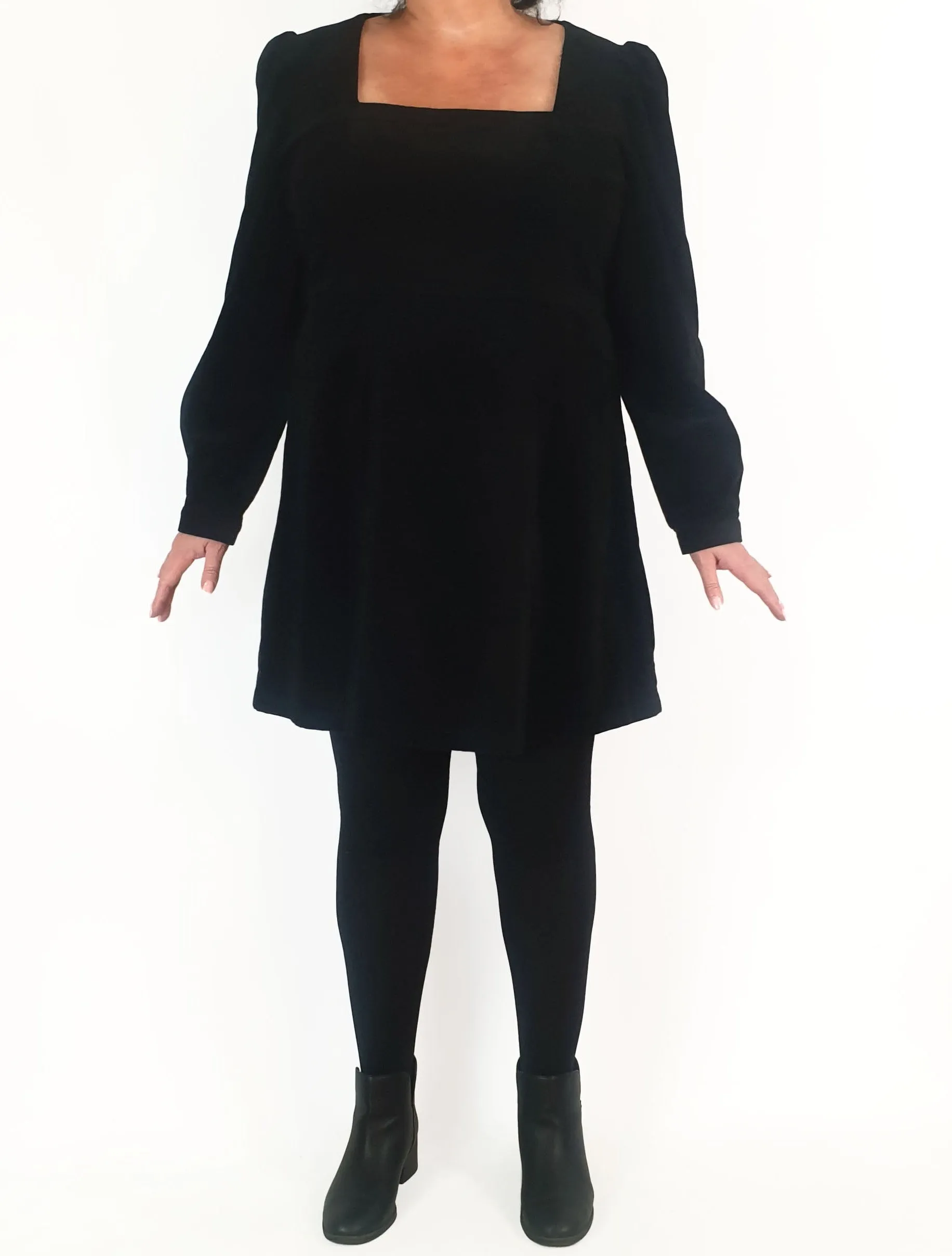 Princess Highway black velvet long sleeve dress size 18
