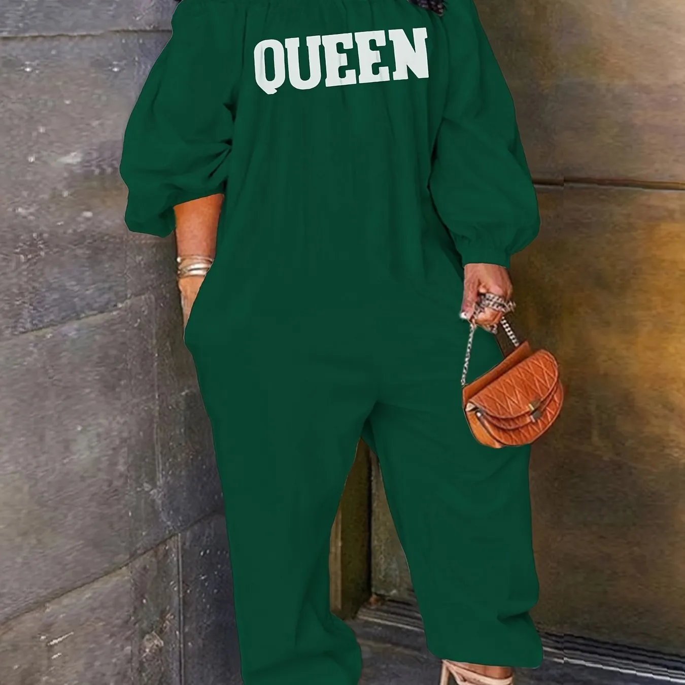 Queen-Print Chic Off-Shoulder Jumpsuit - Comfort-Fit Long Sleeve, Versatile Casual to Trendy Outfit for Women