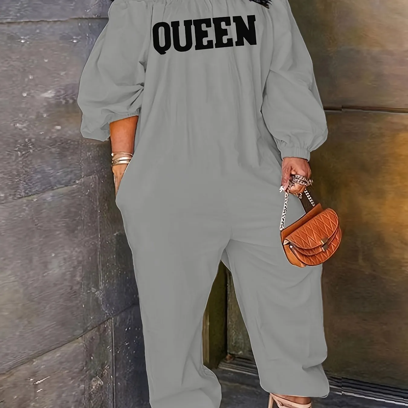 Queen-Print Chic Off-Shoulder Jumpsuit - Comfort-Fit Long Sleeve, Versatile Casual to Trendy Outfit for Women
