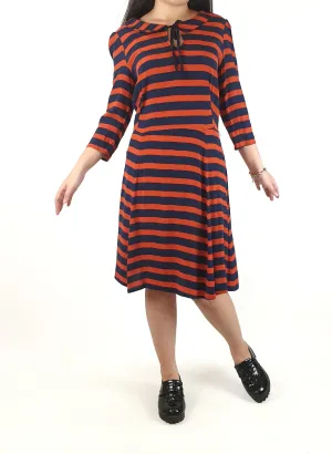 Red and navy striped long sleeve dress fits size 6