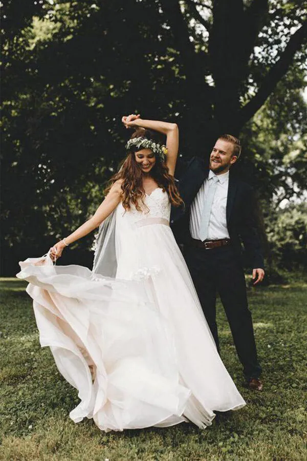 Roycebridal Tulle Lace A-line Spaghetti Straps Sweetheart Wedding Dresses With Train, MW652
