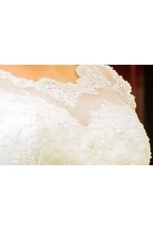 Scalloped Scoop Neck Tea Length Tulle Bridal Gown With Pearl Lace Top-MK_703768
