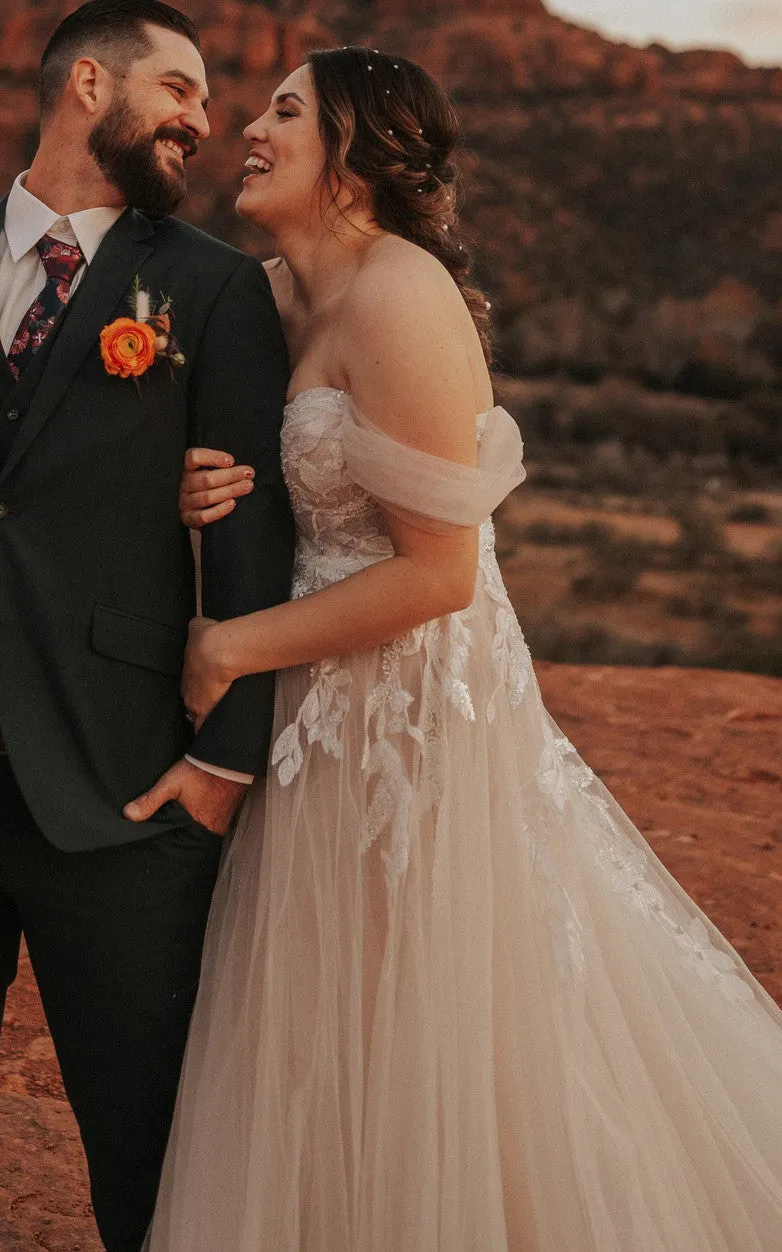 Simple A Line Off-the-shoulder Tulle Sleeveless Wedding Dress with Train Sexy Elegant Romantic Country Garden-716802