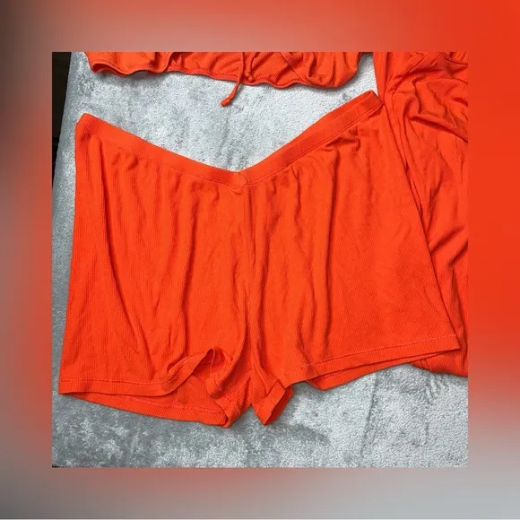 Skims Women’s Soft Lounge 3 Pc Set Sz 4X Fire Top Shorts Pants