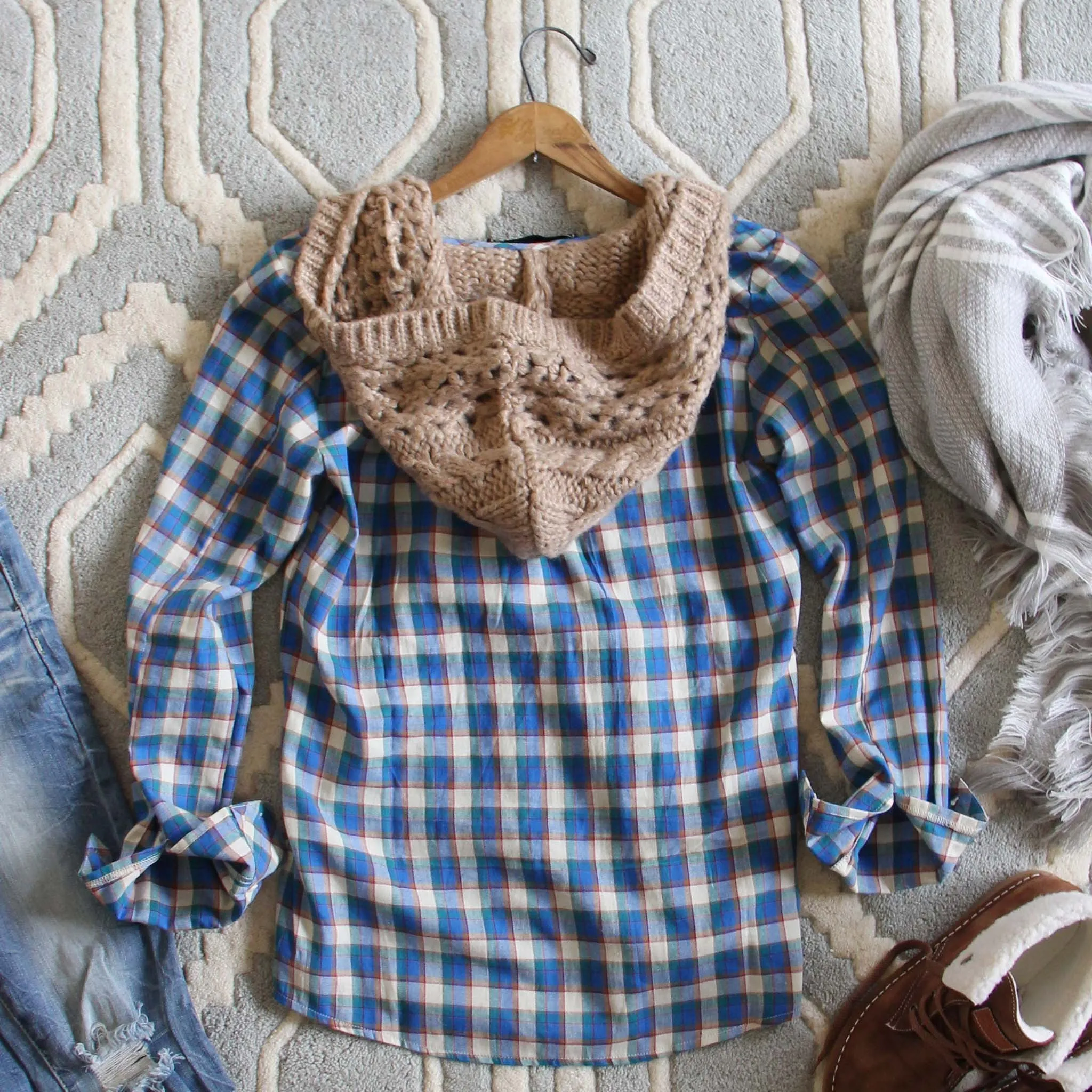 Snowy Canoe Plaid Top in Spruce