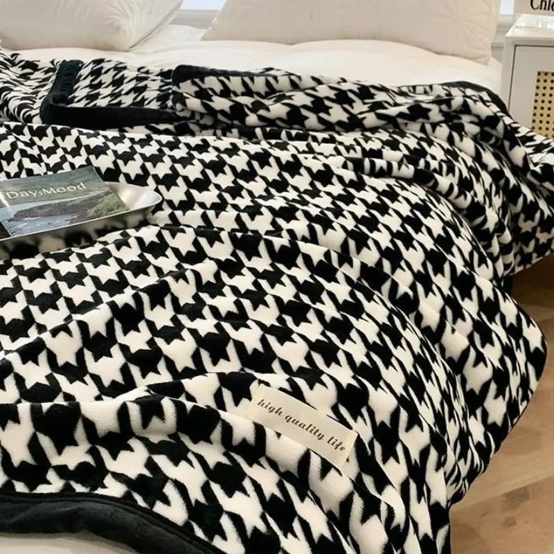 SoftCozy | Plaid Flannel Blanket