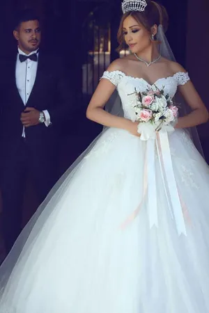 Tulle Ball Gown Off Shoulder Appliqued Wedding Dresses With Sweep Train, MW566
