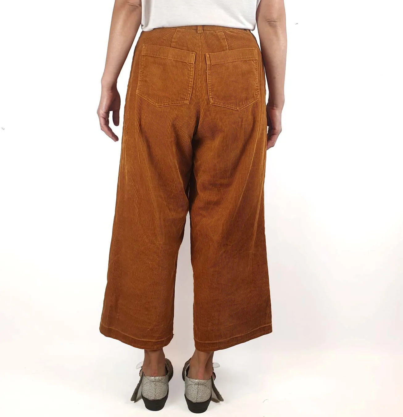 Uniqlo brown cord wide leg pants fits 10