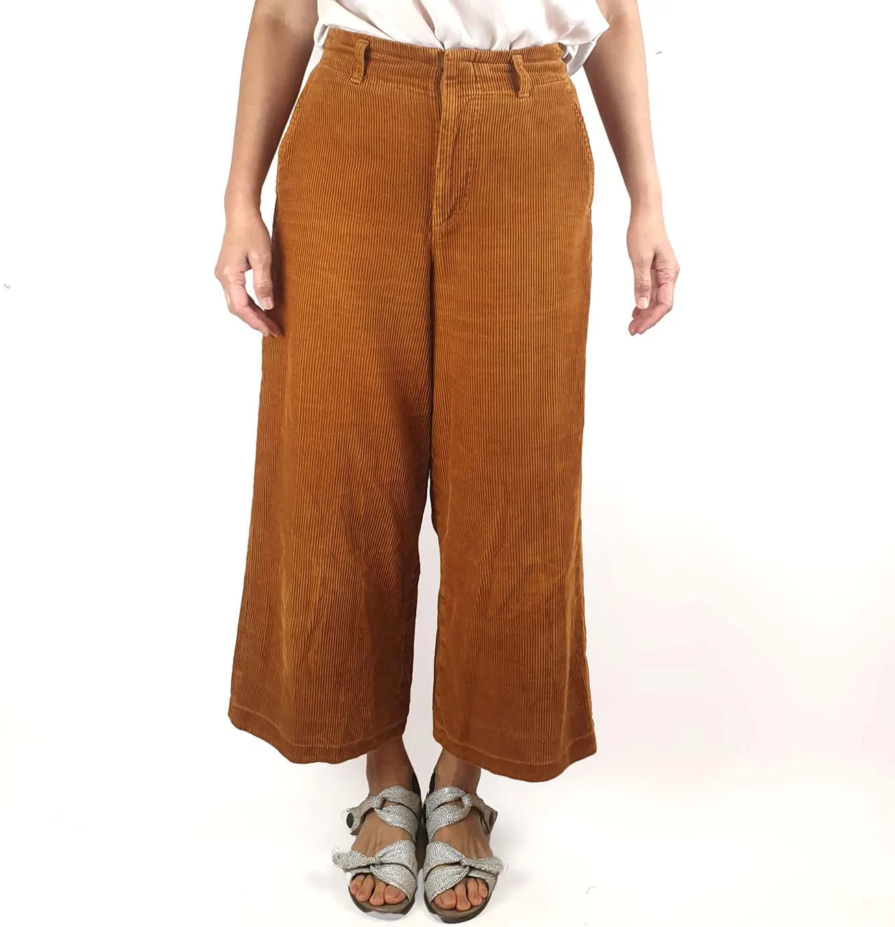 Uniqlo brown cord wide leg pants fits 10