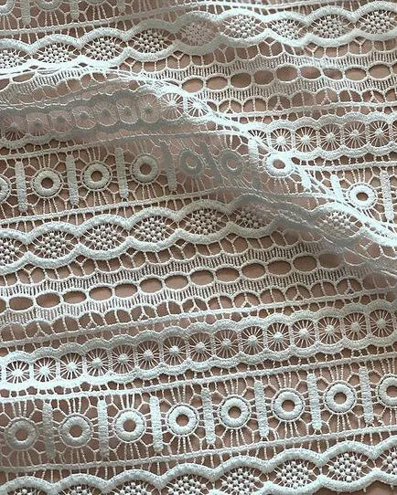Unique Lace Wedding Dresses Sweetheart Neckline Sexy A-line Silhouette Lace Skirt Bridal Gowns for Wedding