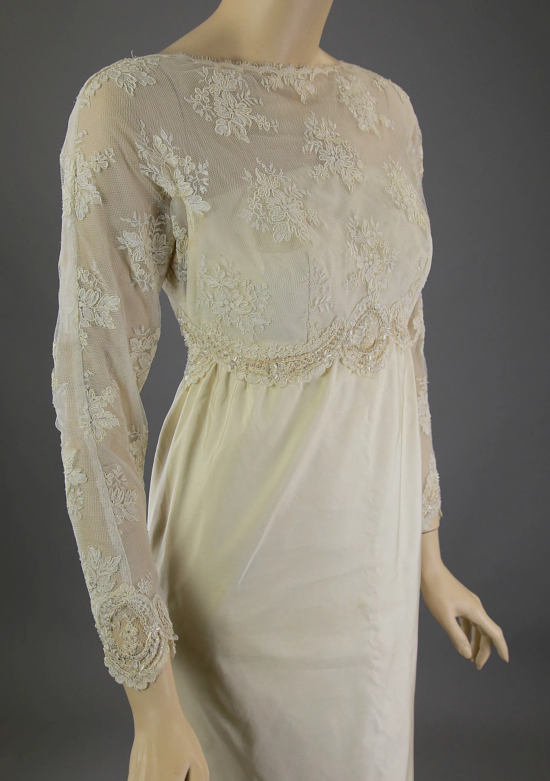 Vintage 60s Bergdorf Goodman wedding dress beaded silk w lace Small S
