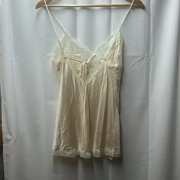Vintage Victoria's Secret Silk Cream Lace Babydoll Chemise- XS