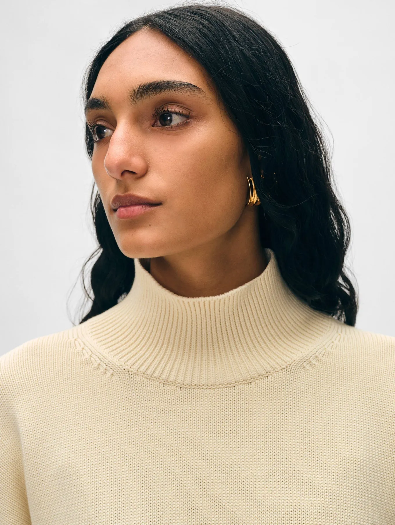 White   Warren - Organic Cotton Cropped Standneck - Ecru