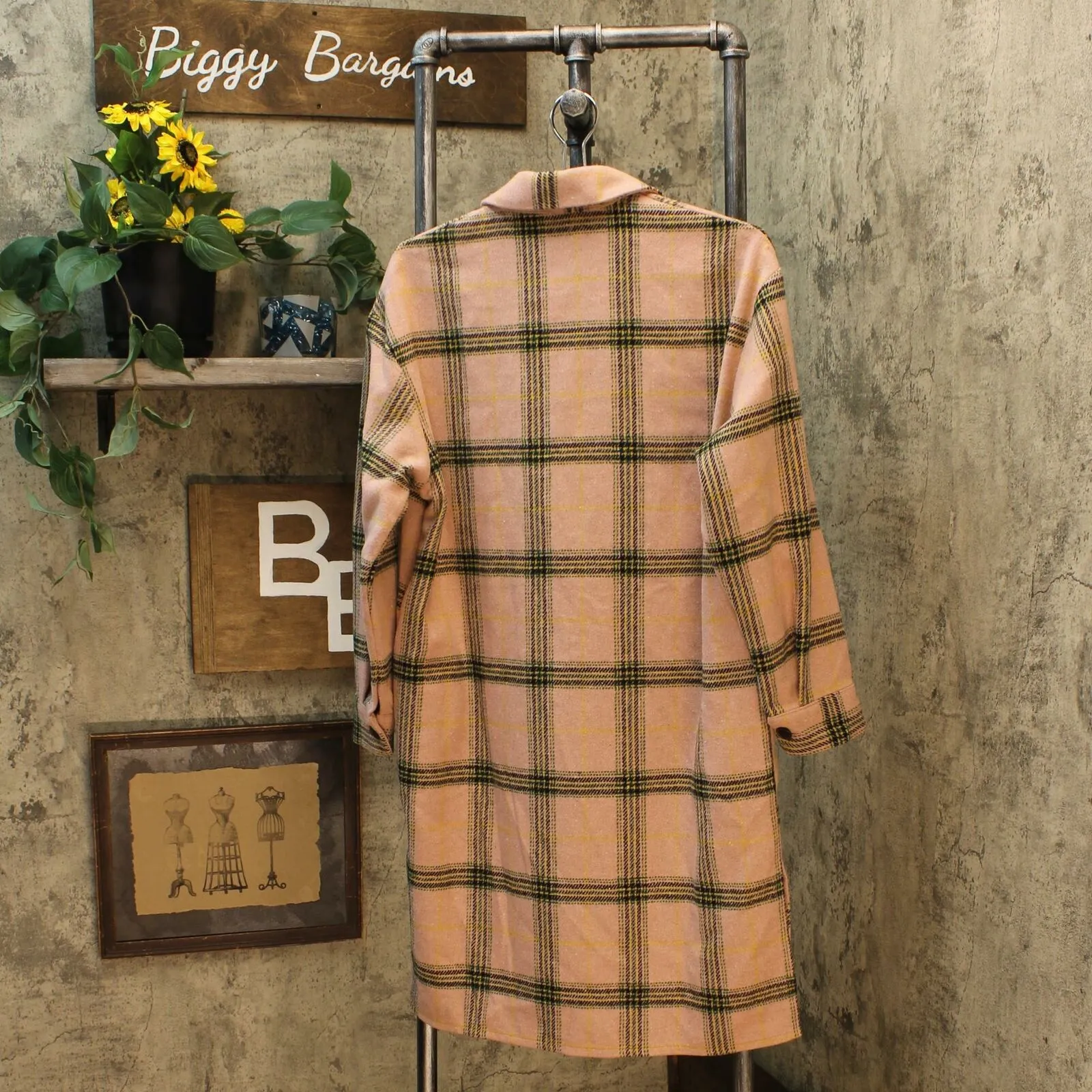 Wild Fable Women's Plaid Long Sleeve Oversized Flannel Button-Down Shirt