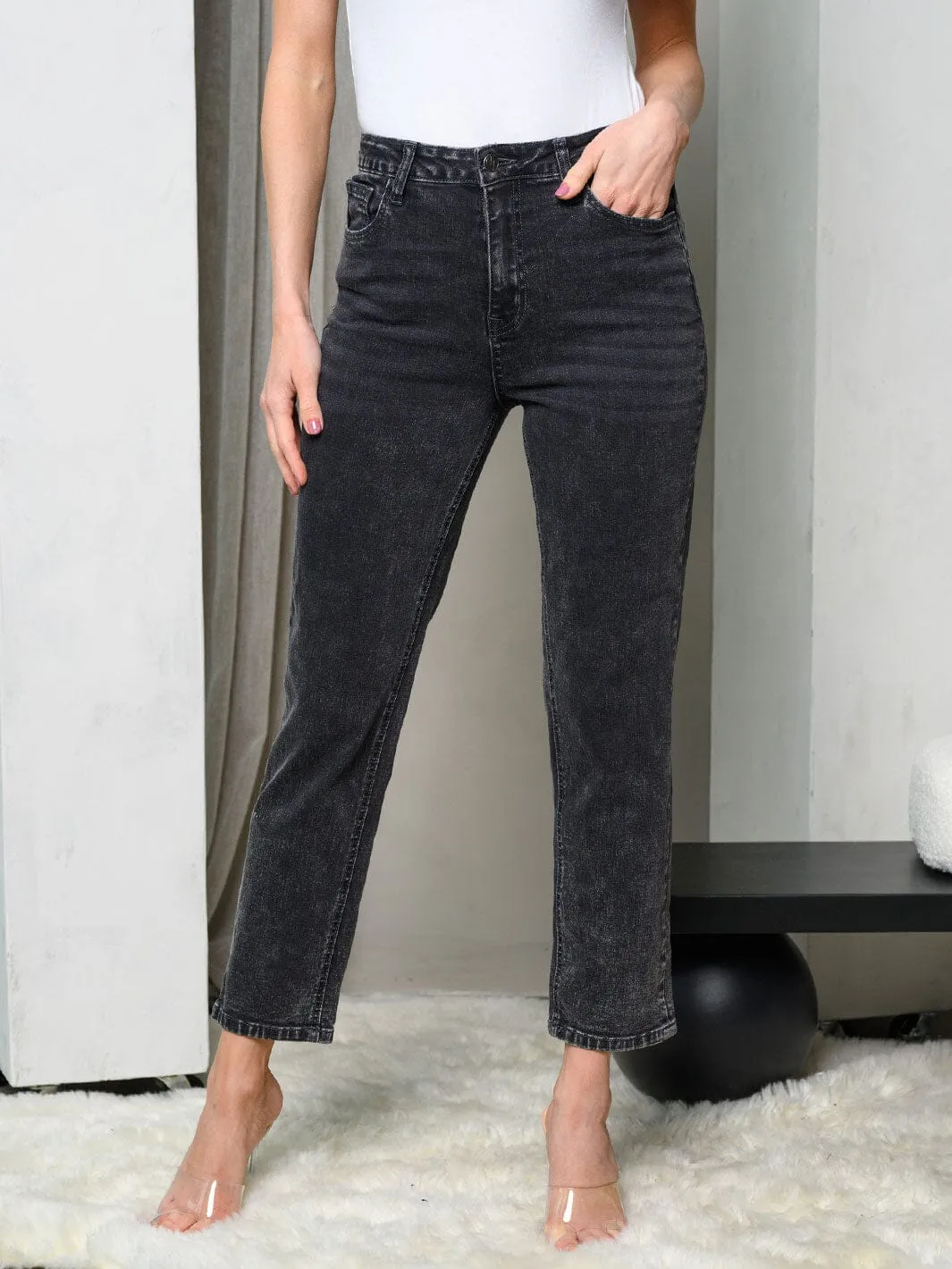 WOMEN'S HIGH RISE STRAIGHT LEG WASHED DENIM PANTS